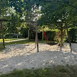 Neuf, 6 Personnes, 2 아파트