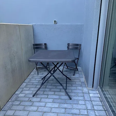 Neuf, 6 Personnes, 2 Apartment *
