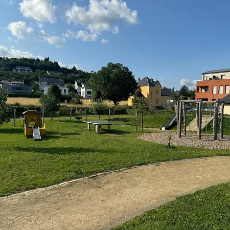 Neuf, 6 Personnes, 2 公寓 *