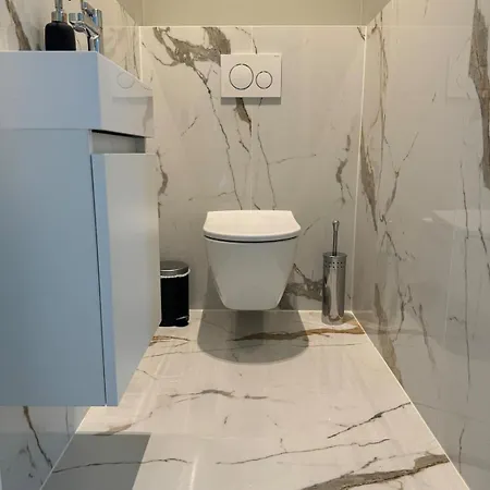 Neuf, 6 Personnes, 2 公寓 Münsbach