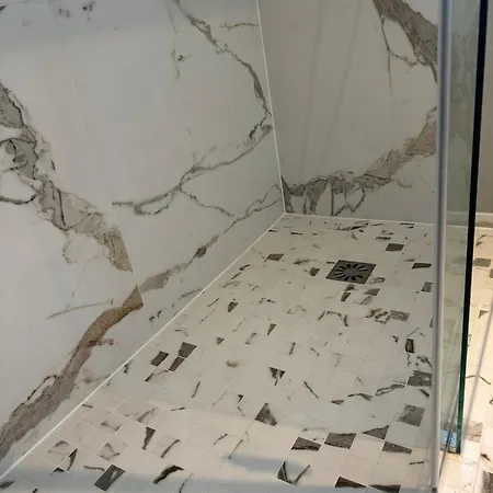 Neuf, 6 Personnes, 2 Munsbach