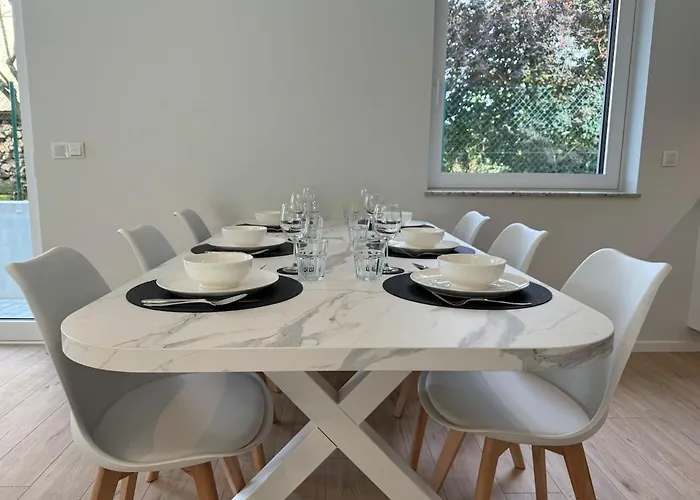 Neuf, 6 Personnes, 2 * Münsbach