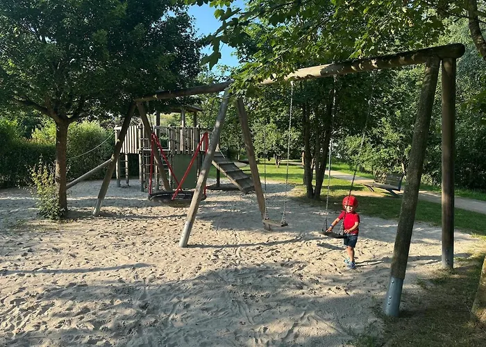 Neuf, 6 Personnes, 2 Apartament Münsbach