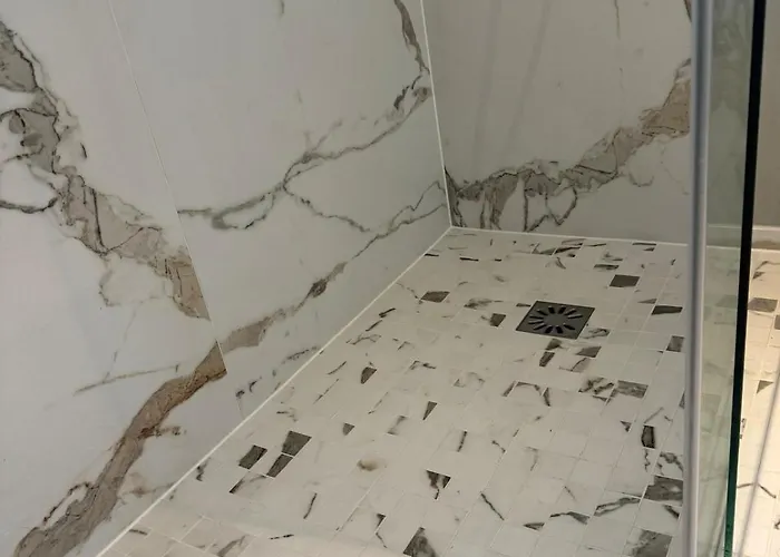 Neuf, 6 Personnes, 2 Münsbach